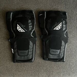Fly Racing Prism Knee Guards - Adult